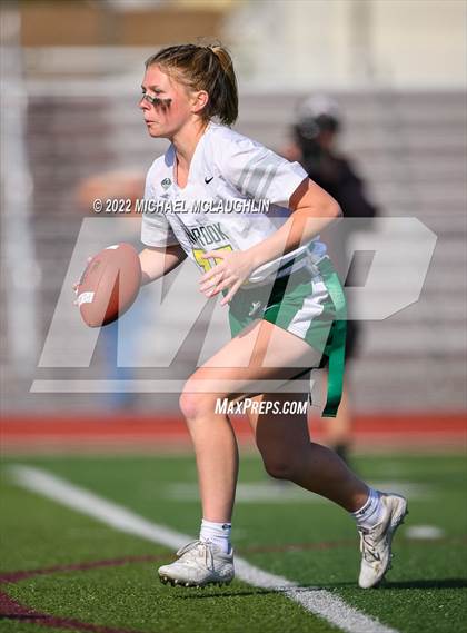 Thumbnail 1 in Lynbrook vs Bellmore-Merrick (Section VIII Nassau County Final) photogallery.