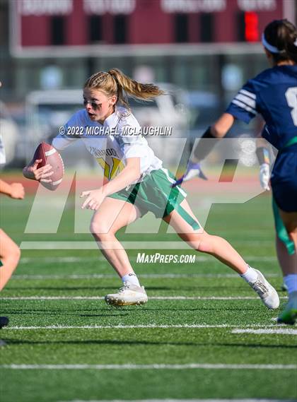 Thumbnail 2 in Lynbrook vs Bellmore-Merrick (Section VIII Nassau County Final) photogallery.