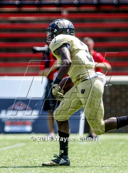Thumbnail 2 in Warren Central @ Colerain (Crosstown Showdown) photogallery.