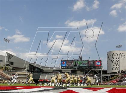 Thumbnail 2 in Warren Central @ Colerain (Crosstown Showdown) photogallery.