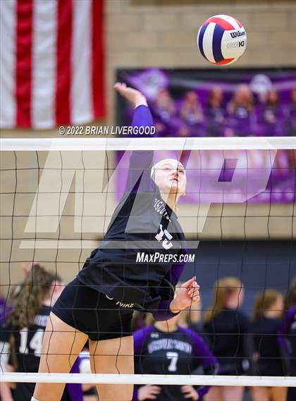 Thumbnail 2 in Discovery Canyon vs D'Evelyn (CHSAA 4A Region 8 Playoff) photogallery.