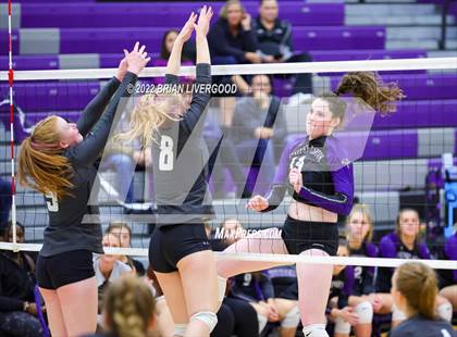 Thumbnail 2 in Discovery Canyon vs D'Evelyn (CHSAA 4A Region 8 Playoff) photogallery.