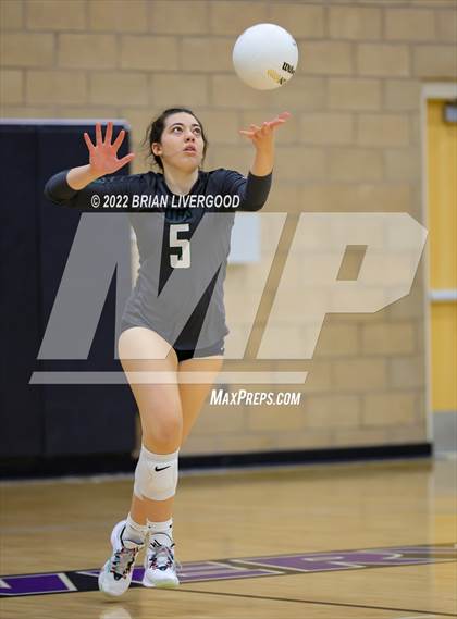Thumbnail 3 in Discovery Canyon vs D'Evelyn (CHSAA 4A Region 8 Playoff) photogallery.