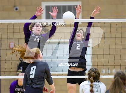 Thumbnail 1 in Discovery Canyon vs D'Evelyn (CHSAA 4A Region 8 Playoff) photogallery.