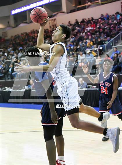 Thumbnail 3 in NFL Yet Academy vs. The Gregory School (AIA 1A Final) photogallery.