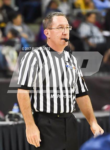 Thumbnail 1 in NFL Yet Academy vs. The Gregory School (AIA 1A Final) photogallery.