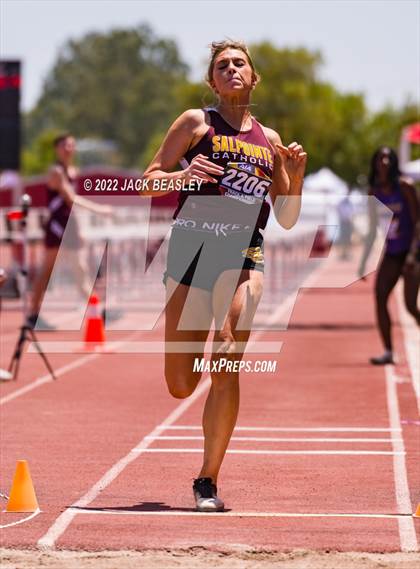 Thumbnail 1 in AIA Track and Field State Final (Girls) photogallery.