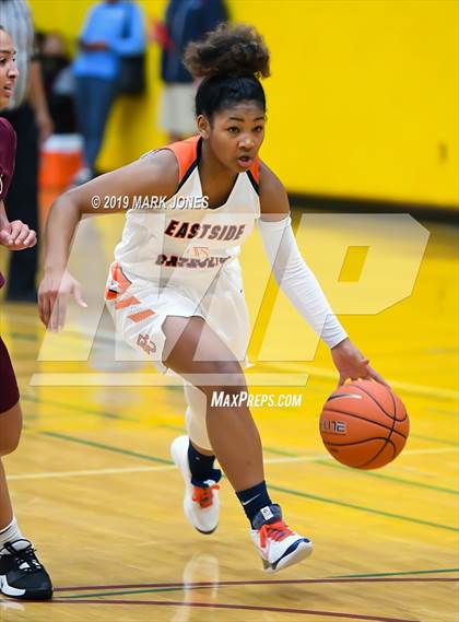 Thumbnail 2 in Hamilton vs. Eastside Catholic (Nike Tournament of Champions)  photogallery.