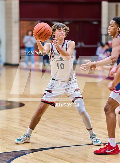 Thumbnail 2 in Lake Travis vs. Atascocita (McDonald's Texas Invitational) photogallery.