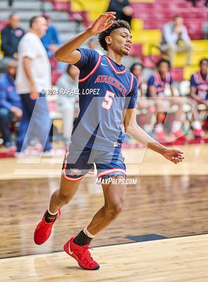 Thumbnail 2 in Lake Travis vs. Atascocita (McDonald's Texas Invitational) photogallery.