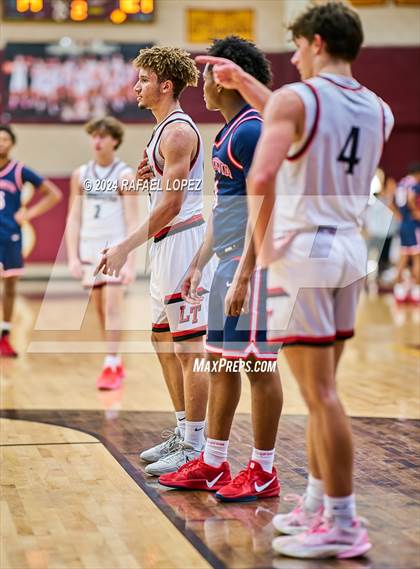 Thumbnail 2 in Lake Travis vs. Atascocita (McDonald's Texas Invitational) photogallery.