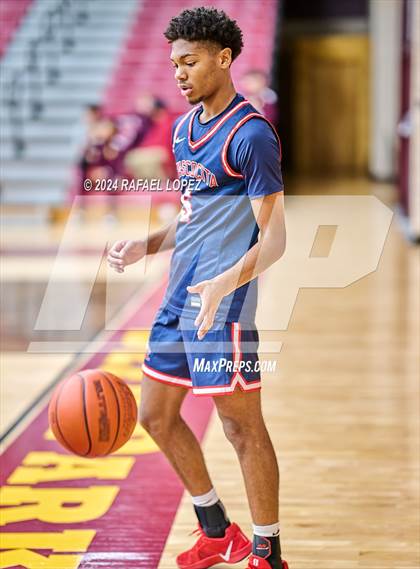 Thumbnail 3 in Lake Travis vs. Atascocita (McDonald's Texas Invitational) photogallery.