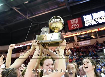 Thumbnail 3 in Ganado vs. Thatcher (AIA D4 Final Award Photos) photogallery.