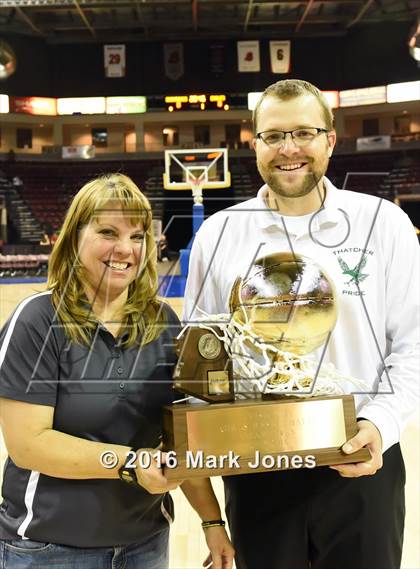 Thumbnail 3 in Ganado vs. Thatcher (AIA D4 Final Award Photos) photogallery.