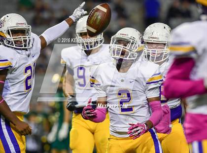 Thumbnail 3 in Cypress Falls vs Jersey Village photogallery.