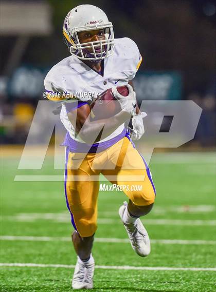 Thumbnail 3 in Cypress Falls vs Jersey Village photogallery.