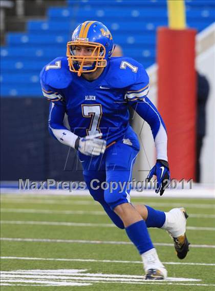 Thumbnail 3 in Depew vs. Alden (Section 6 Class B Final) photogallery.