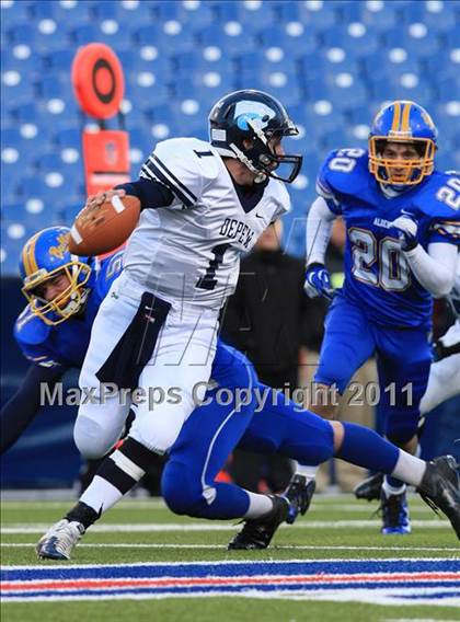 Thumbnail 2 in Depew vs. Alden (Section 6 Class B Final) photogallery.