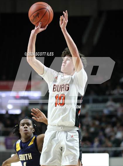Thumbnail 2 in South Point vs Wheelersburg (OHSAA D3 District Semifinal) photogallery.