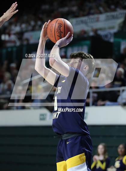 Thumbnail 2 in South Point vs Wheelersburg (OHSAA D3 District Semifinal) photogallery.