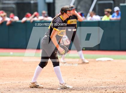 Thumbnail 3 in Slocum @ Jonesboro (UIL 1A Softball Semifinal) photogallery.