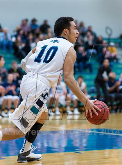 Thumbnail 3 in Juan Diego Catholic vs. Timpview (Riverton Holiday Tournament) photogallery.