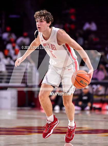 Thumbnail 3 in Mater Dei vs. St. Vincent-St. Mary (The Chosen One's Invitational) photogallery.