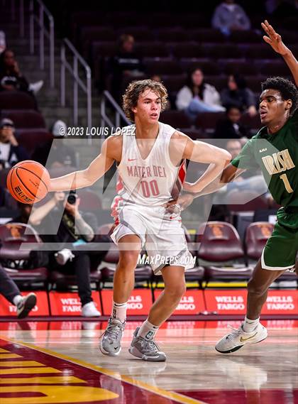 Thumbnail 1 in Mater Dei vs. St. Vincent-St. Mary (The Chosen One's Invitational) photogallery.