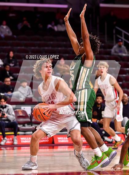 Thumbnail 2 in Mater Dei vs. St. Vincent-St. Mary (The Chosen One's Invitational) photogallery.