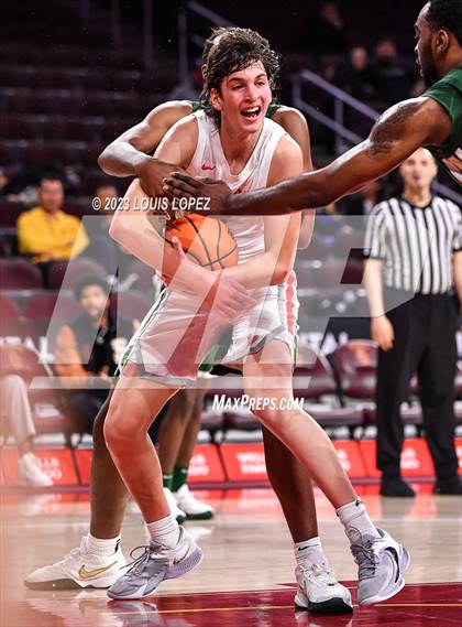 Thumbnail 2 in Mater Dei vs. St. Vincent-St. Mary (The Chosen One's Invitational) photogallery.