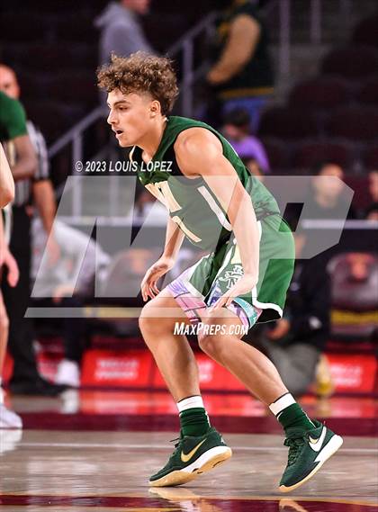 Thumbnail 2 in Mater Dei vs. St. Vincent-St. Mary (The Chosen One's Invitational) photogallery.