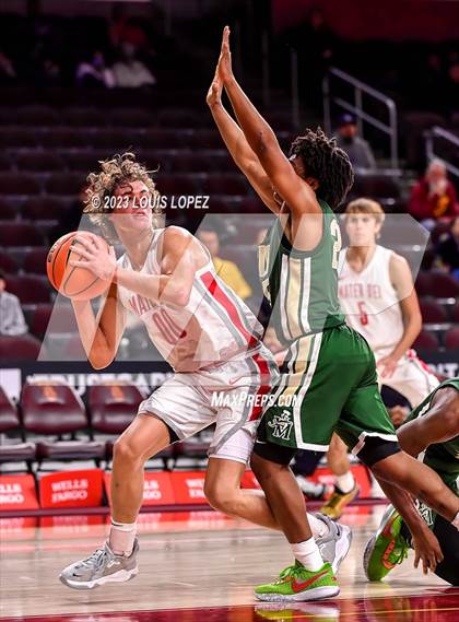 Thumbnail 3 in Mater Dei vs. St. Vincent-St. Mary (The Chosen One's Invitational) photogallery.