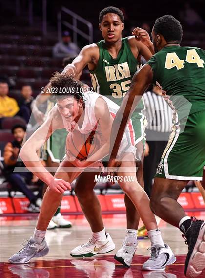 Thumbnail 2 in Mater Dei vs. St. Vincent-St. Mary (The Chosen One's Invitational) photogallery.