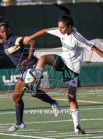 Thumbnail 1 in Elk Grove @ Monterey Trail photogallery.
