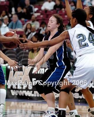 Thumbnail 1 in Windward vs. Sacred Heart Cathedral (CIF State D4 Final) photogallery.