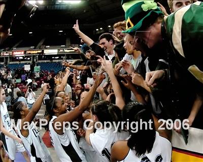 Thumbnail 2 in Windward vs. Sacred Heart Cathedral (CIF State D4 Final) photogallery.
