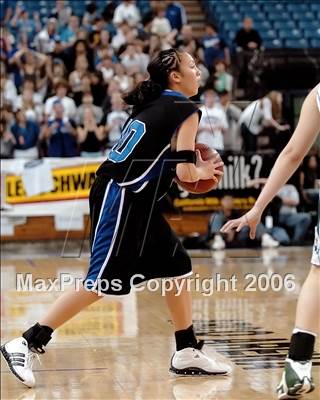 Thumbnail 3 in Windward vs. Sacred Heart Cathedral (CIF State D4 Final) photogallery.