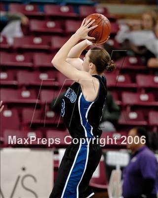 Thumbnail 3 in Windward vs. Sacred Heart Cathedral (CIF State D4 Final) photogallery.