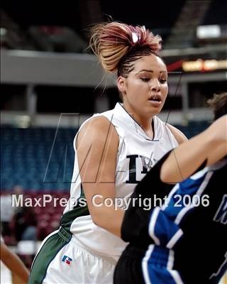 Thumbnail 3 in Windward vs. Sacred Heart Cathedral (CIF State D4 Final) photogallery.