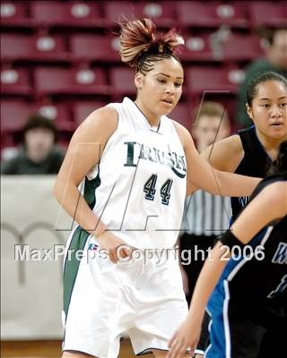 Thumbnail 1 in Windward vs. Sacred Heart Cathedral (CIF State D4 Final) photogallery.