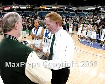 Thumbnail 2 in Windward vs. Sacred Heart Cathedral (CIF State D4 Final) photogallery.