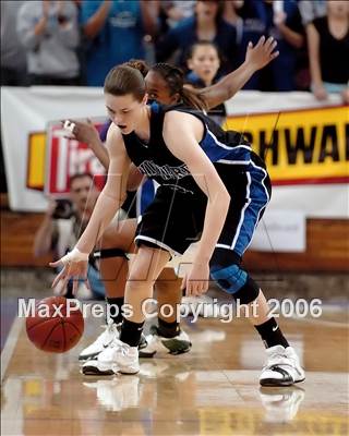 Thumbnail 1 in Windward vs. Sacred Heart Cathedral (CIF State D4 Final) photogallery.