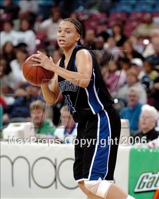 Thumbnail 3 in Windward vs. Sacred Heart Cathedral (CIF State D4 Final) photogallery.