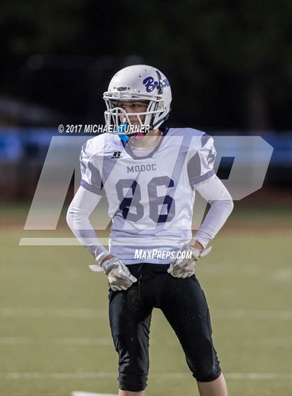 Thumbnail 1 in JV: Modoc @ University Prep photogallery.