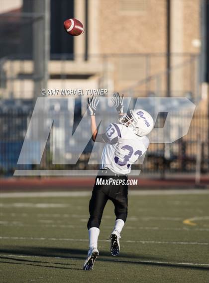 Thumbnail 1 in JV: Modoc @ University Prep photogallery.