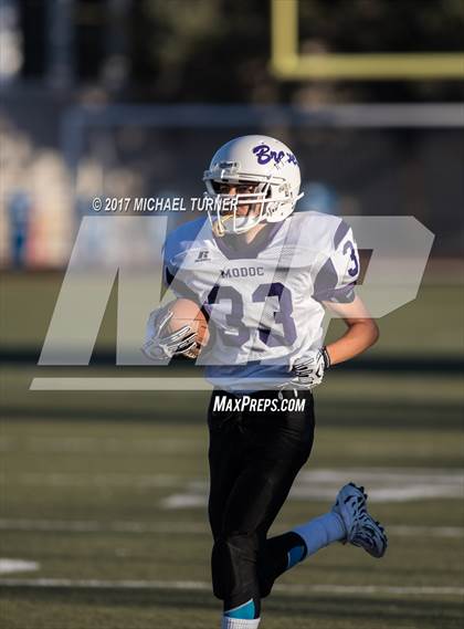 Thumbnail 1 in JV: Modoc @ University Prep photogallery.