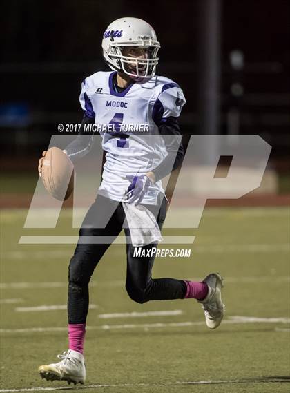 Thumbnail 3 in JV: Modoc @ University Prep photogallery.