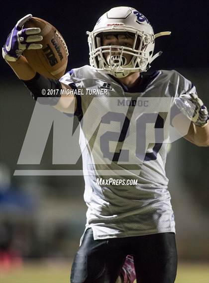 Thumbnail 2 in JV: Modoc @ University Prep photogallery.