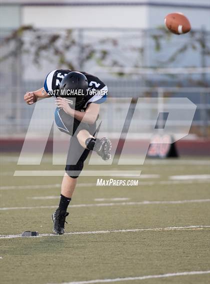 Thumbnail 1 in JV: Modoc @ University Prep photogallery.