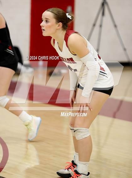 Thumbnail 3 in Marcos de Niza vs Mogollon (The Florence VB Invitational) photogallery.